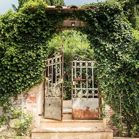 Rustico Toscano A *